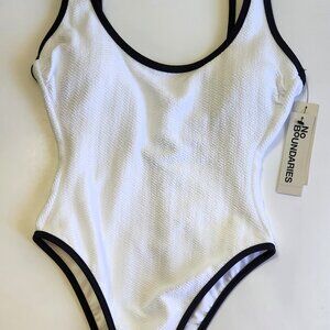 No Boundaries Women's Herringbone Crinkle One Piece Swimsuit - Size L or (12-14)